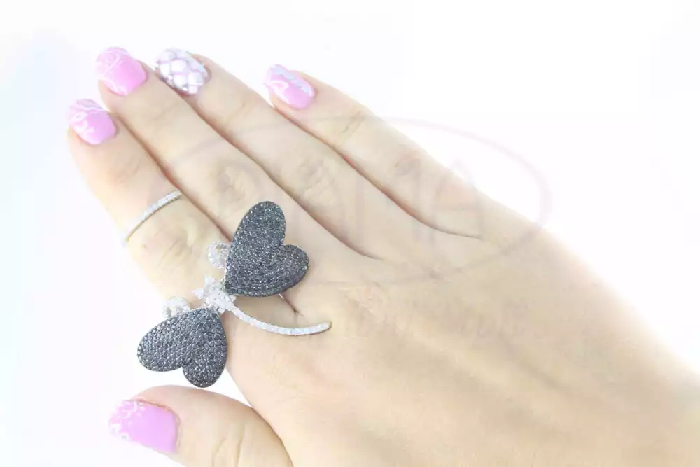 Каблучка срібна з "живими" крилами фото 1