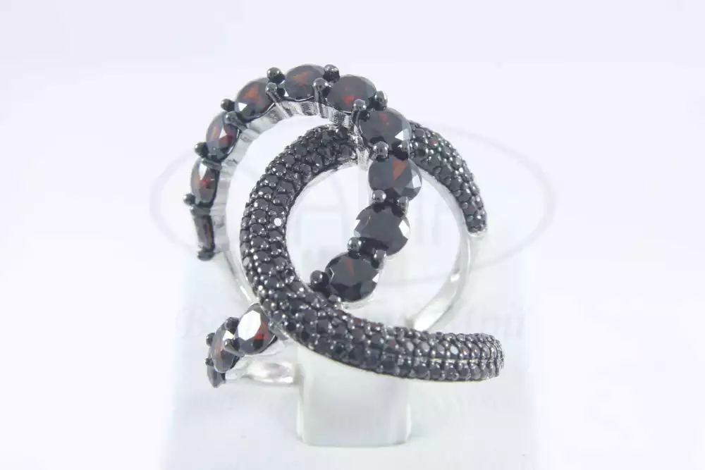 Каблучка срібна з цирконом фото 1