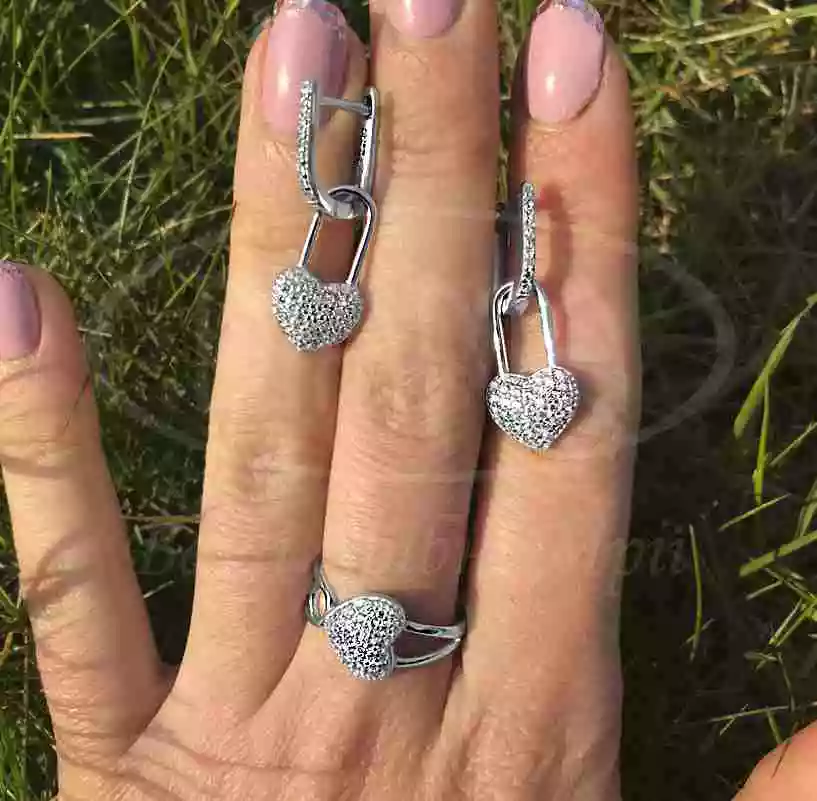 Срібна каблучка з Цирконом фото 2