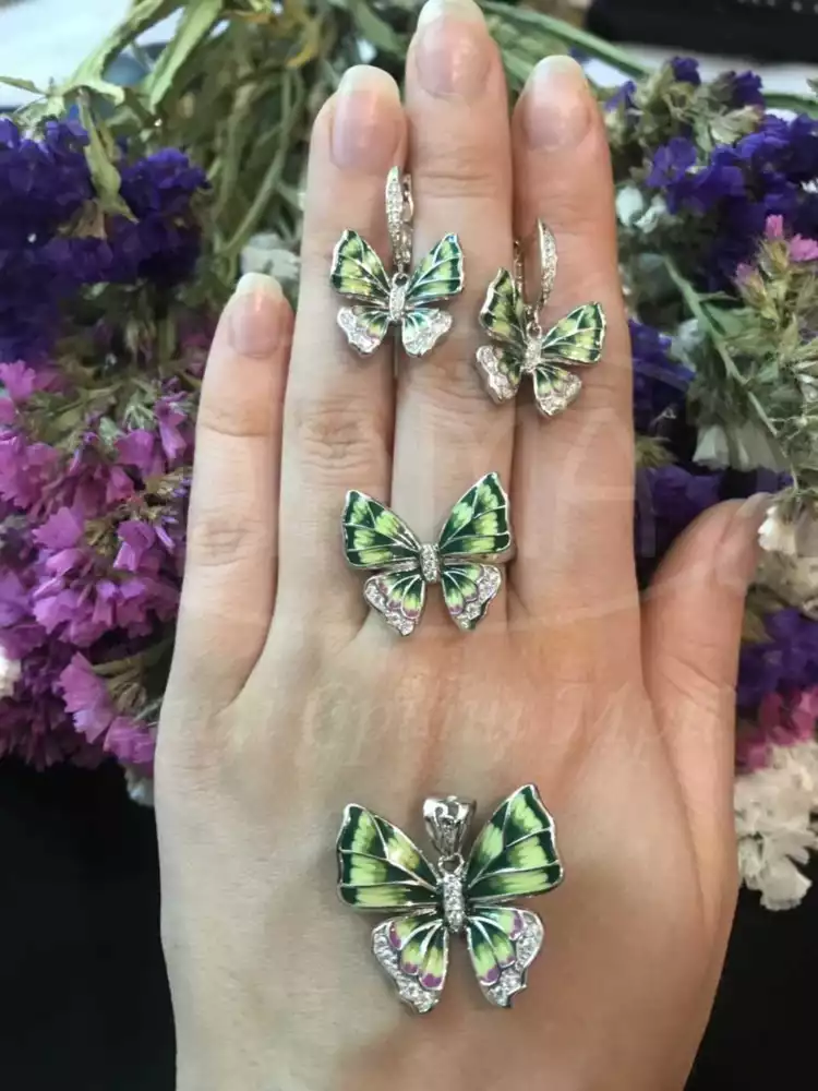 Каблучка срібна з Емаллю фото 2