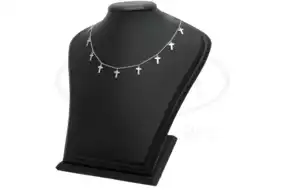 Срібне кольє з хрестиками