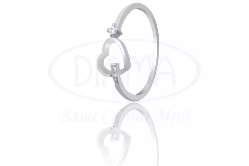 Срібна каблучка з серцем фото 1